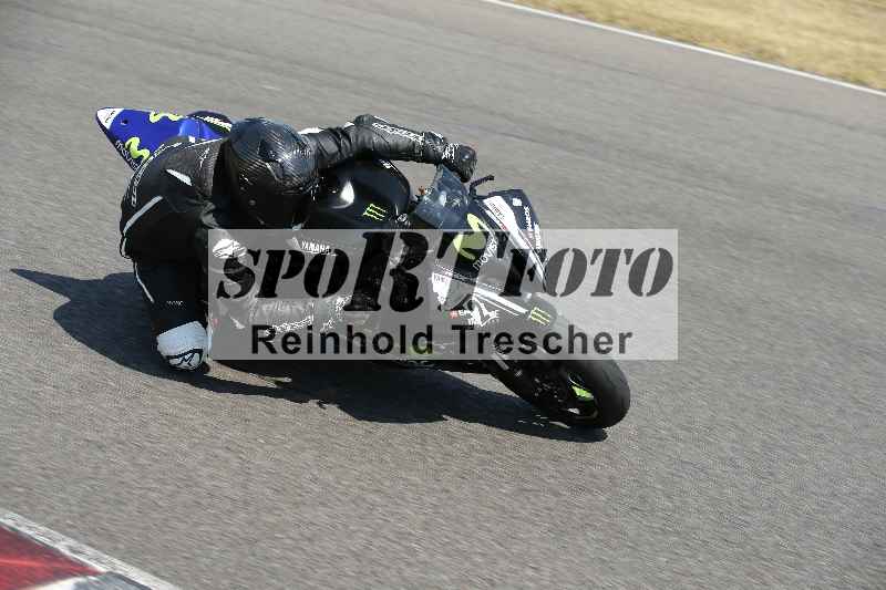 /Archiv-2023/28 05.06.2023 Moto Club Anneau du Rhin/vert-medium/2